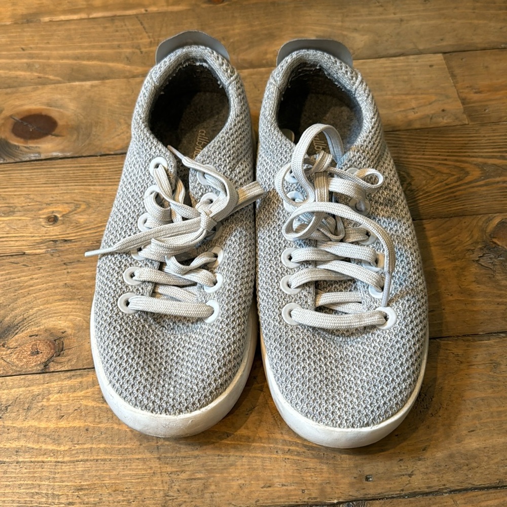 Tree Pipers- women’s size 8